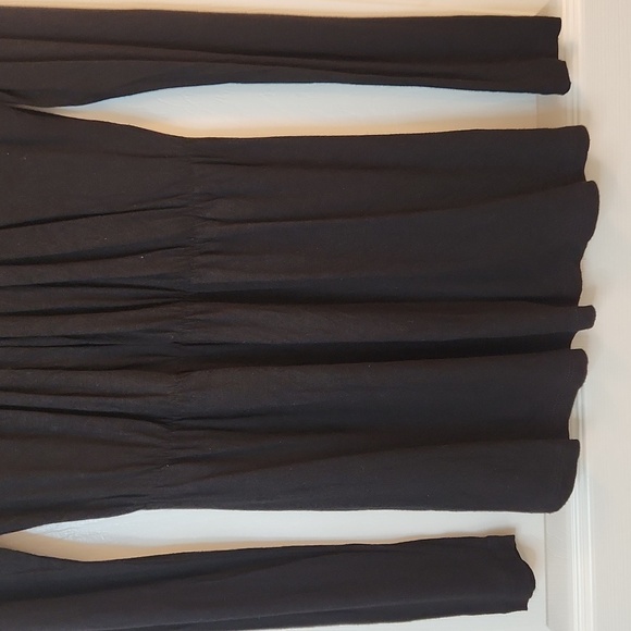 mark. Women's Black Scoop Neck Tunic Top Size S - Picture 5 of 9